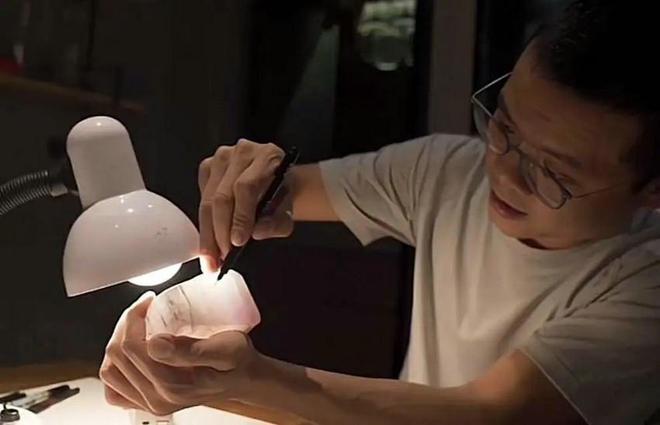 把异形孤品搬进直播间他们如何以新方式改变翡翠行业？(图2)