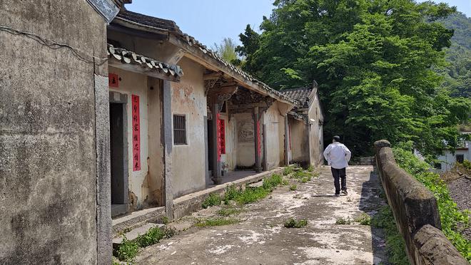 梅州某偏僻山村一座漂亮的老屋建房资金可能来源于太平军的宝藏(图8)