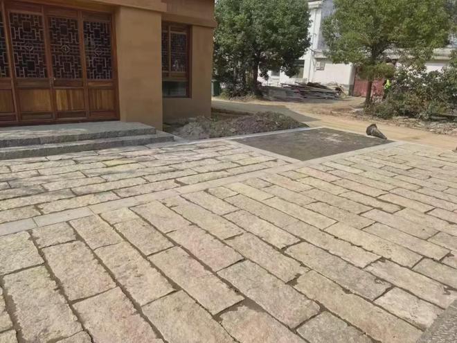 仿古面石材麻石面加工采用人工仿古石还是天然石(图2)