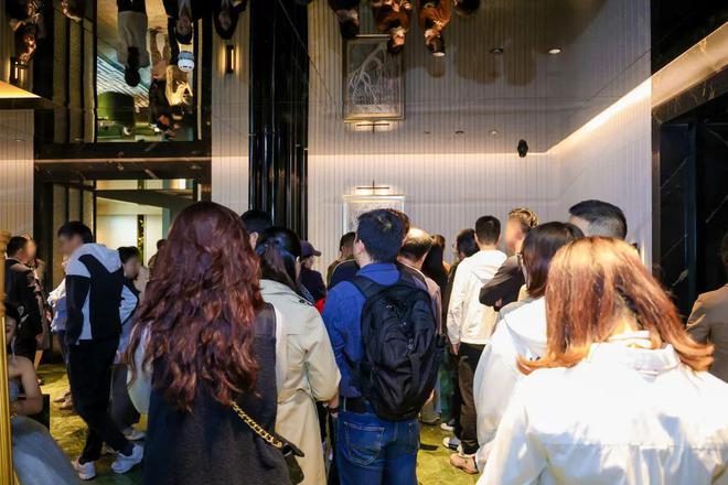 『』上海徐汇中海领邸售楼处发布：震撼交付在即!(图2)