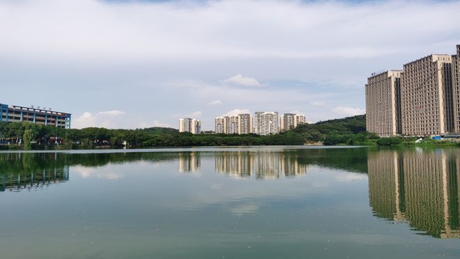 滨湖学府2024网站发布丨佛山南海美的滨湖学府售楼中心欢迎您(图4)