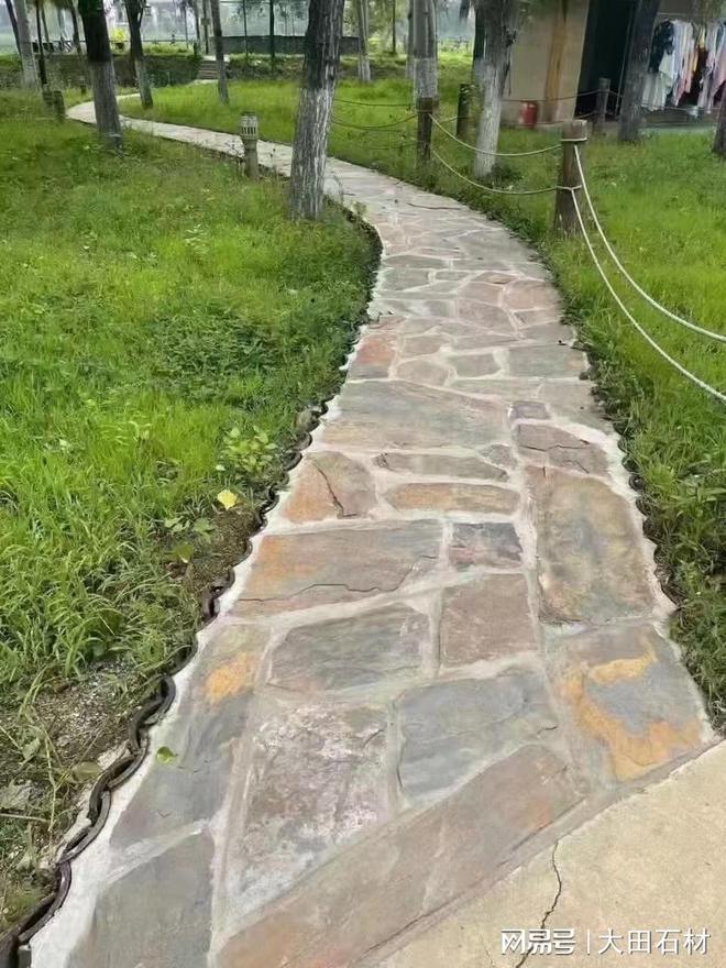 碎拼石乱形石冰裂纹文化石铺地片石不规则多边形板岩加工(图2)