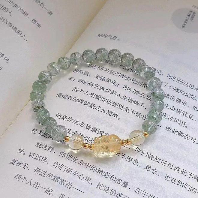 11款新中式手串今年夏天的颜值担当(图12)