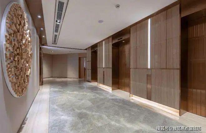 绿地铂瑞酒店售楼处2024发布：大虹桥·商务核心区顶级服务式公寓(图2)