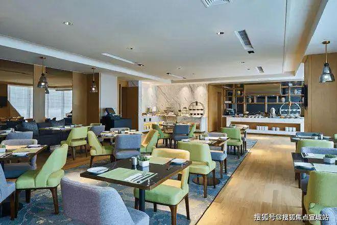 绿地铂瑞酒店售楼处2024发布：大虹桥·商务核心区顶级服务式公寓(图16)