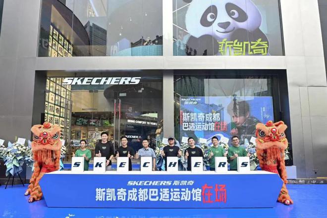 花100元逛一圈百年间的全球女性衣橱(图22)