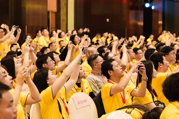创新引领拥抱变革德盾装甲门2024新品发布会掀起新一轮门业革命(图5)