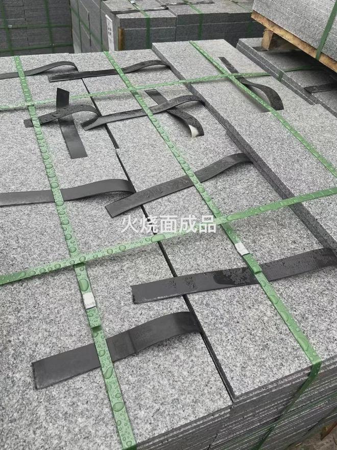石材铺装拼接、对缝、填缝技术要求(图14)