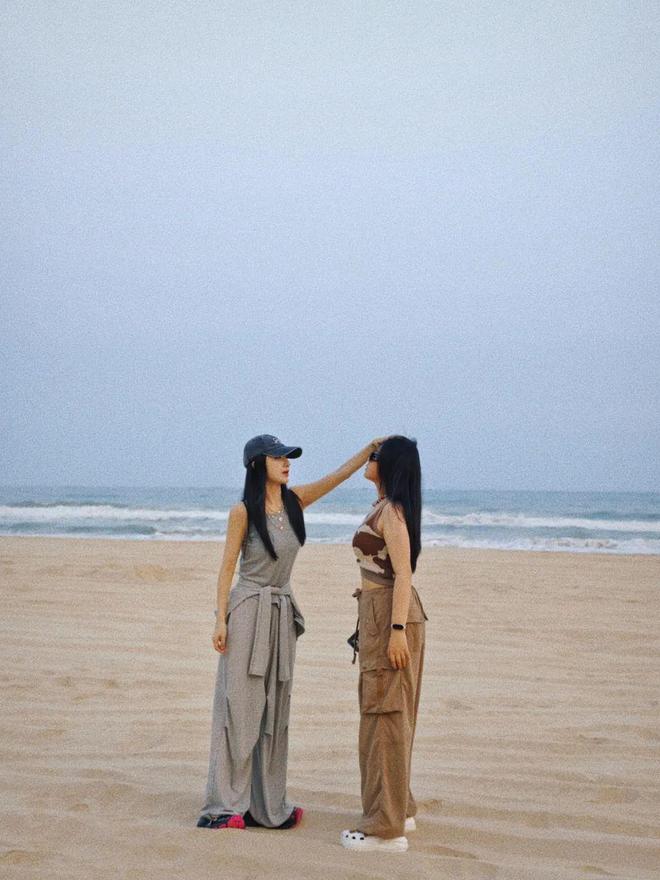 薇娅低调现身女儿参加的文化公益演出歌喉惊人完美遗传妈妈(图6)