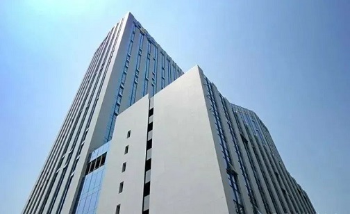 建筑界的瑰宝：花岗岩石材的独特魅力解析中国石材网？2024年12月18日22：30？福建花岗岩是人类历史上最早的建筑材料之一其“历史悠久＋性能出众＋应用范围广”的特性使其成为界公认的好材料今天就让我(图9)