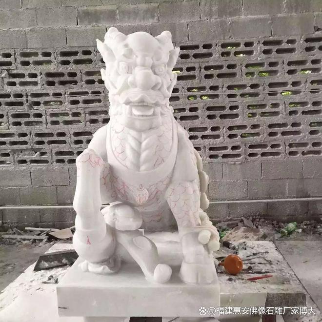 石雕麒麟在宗祠中的装饰作用(图1)