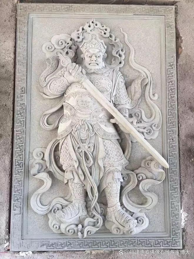 石雕四大天王的石材加工与效果(图1)