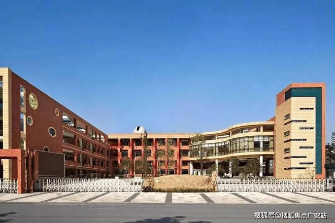 2025百度热搜@滨江之江壹品售楼处发布：之江壹品稀缺房源！(图2)