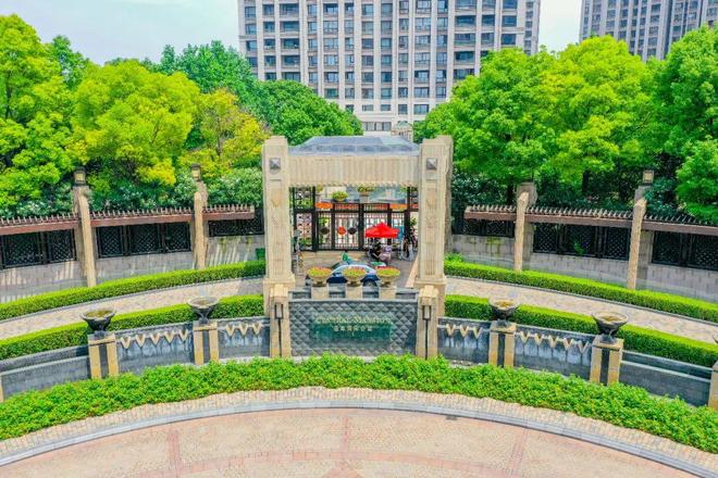 最新年度聚焦@品尊国际售楼处发布：撰写完美风景！！(图21)