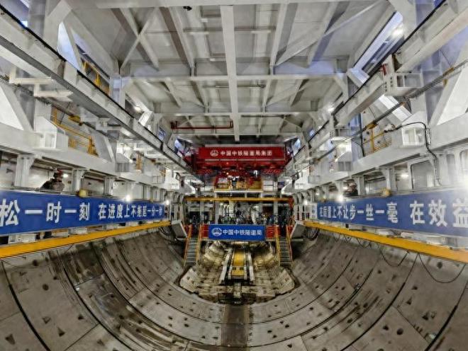 中美德盾构机差距几何？日本每小时36米德国6米中国是多少？(图1)