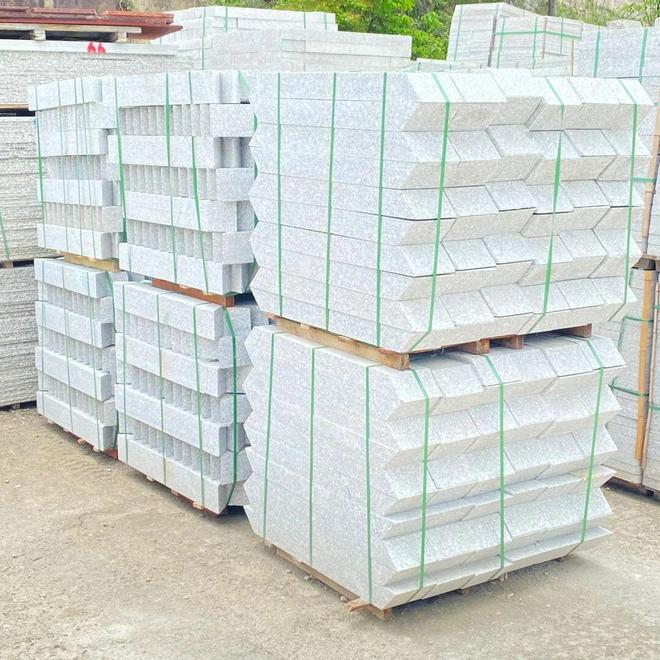 石材加工芝麻白路沿石倒角路沿石机切面、火烧面多少钱一米(图15)