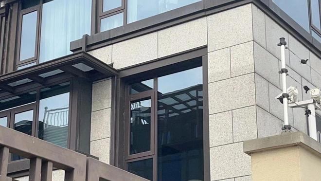 走进石材生产厂家：外墙干挂加工路沿石材一米价格及安装工艺解析(图7)