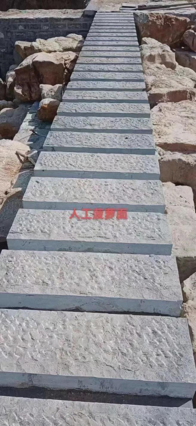 黑色石材厂家压顶石与青石汀步石价格工艺选择(图16)