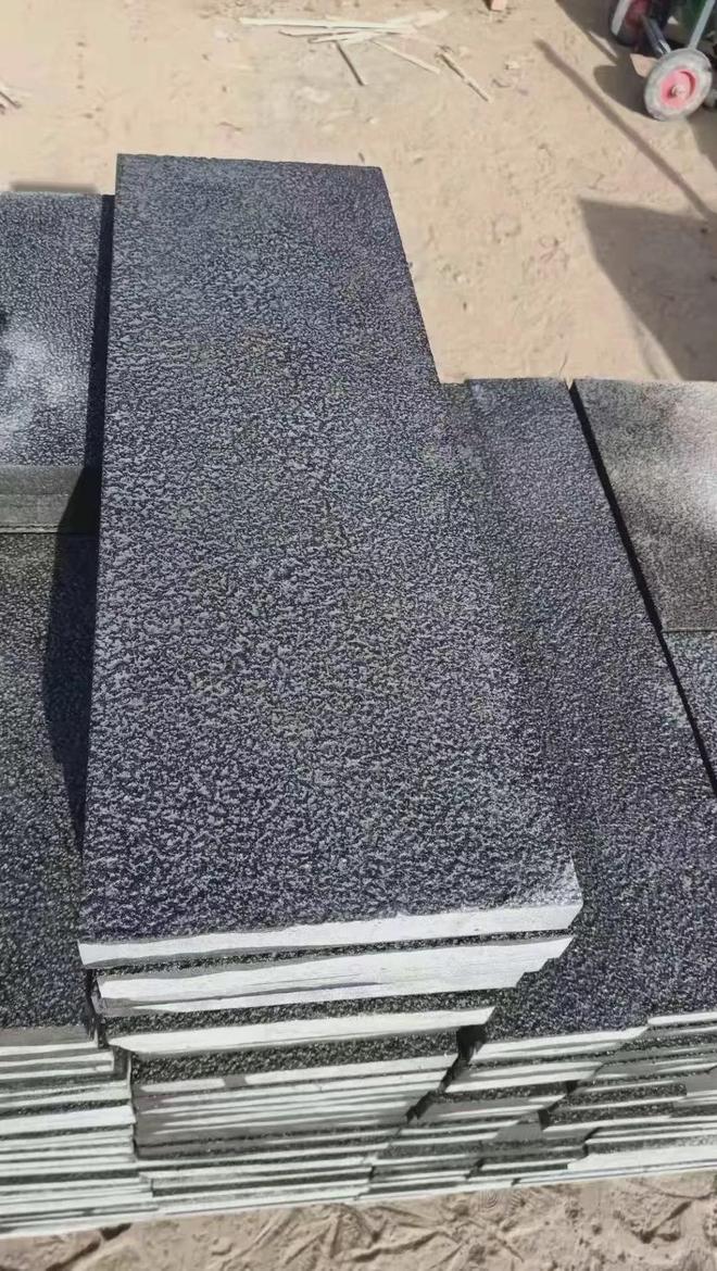 黑色石材厂家压顶石与青石汀步石价格工艺选择(图17)
