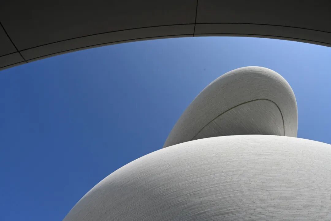 惊艳了！深圳新地标外立面今日落成(图6)