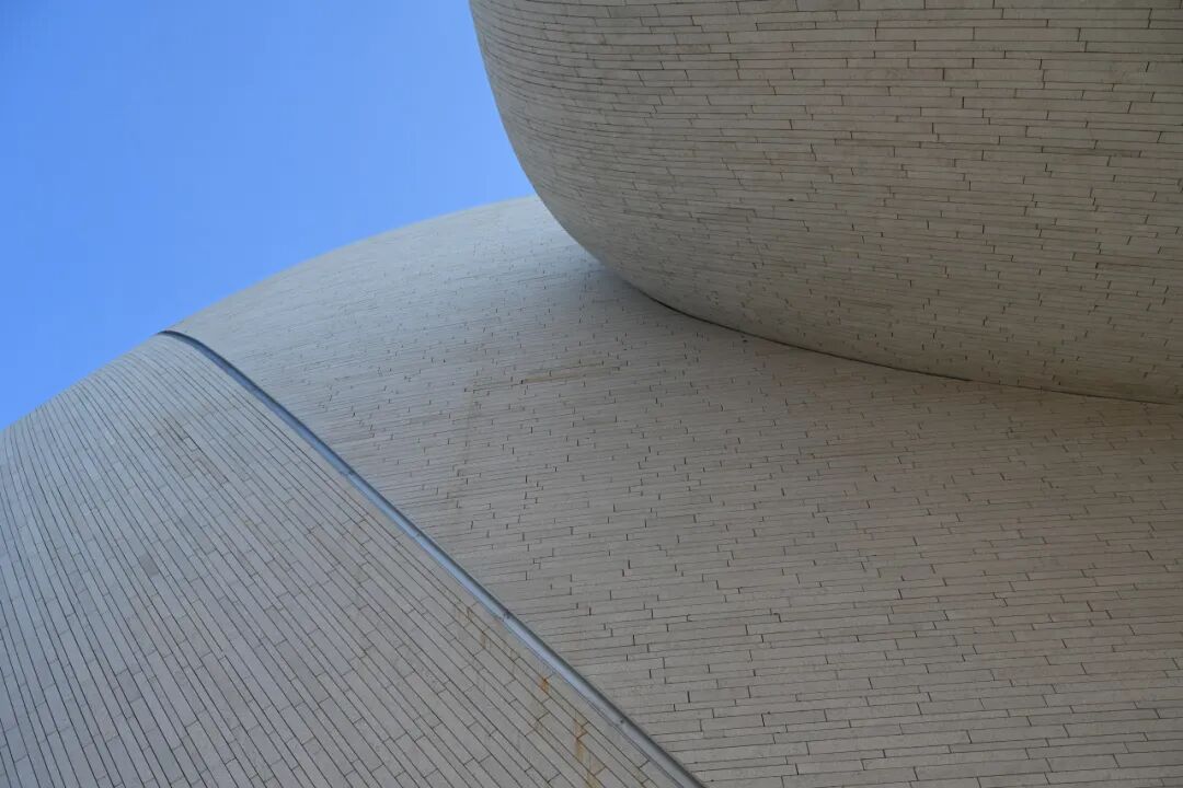 惊艳了！深圳新地标外立面今日落成(图5)