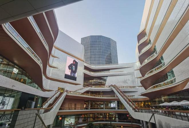 十月双节百度热搜@大华公园柏翠售楼处电话：顶奢生活之选(图11)