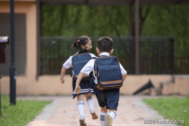 十月豪宅聚焦@静安万科中興傲舍售楼处发布：引爆沪上房市(图30)