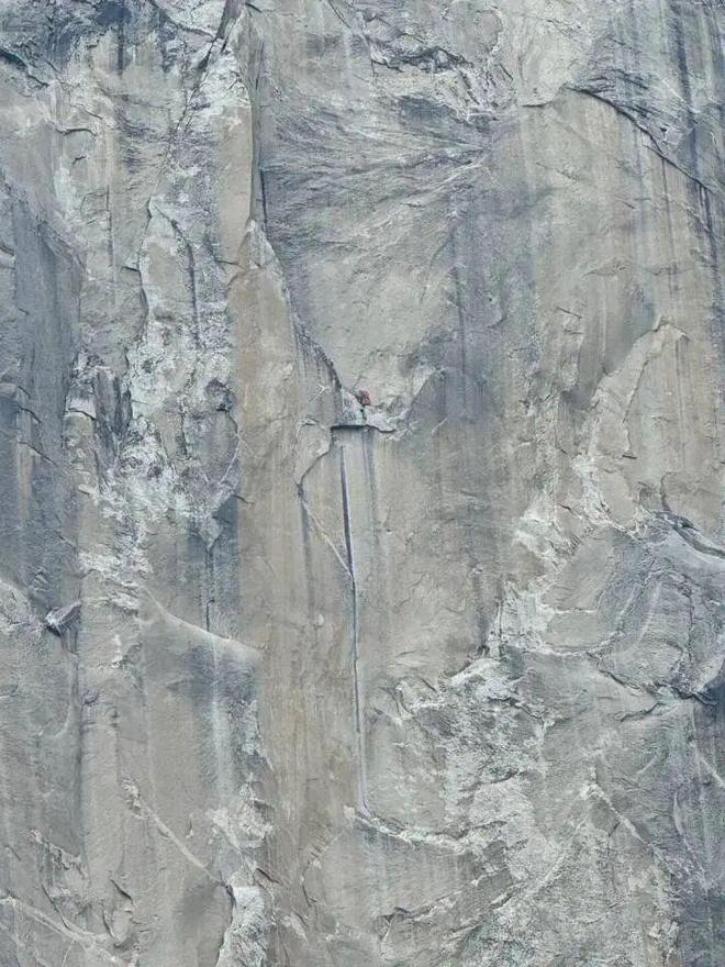 网红来杭州直播西湖边拦阻路人观看不雅还尾随未成年男生！被判七个月(图7)