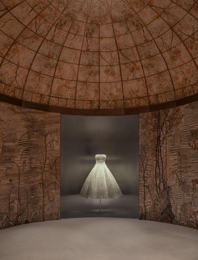 迪奥小姐青春与自由的不朽象征(图5)