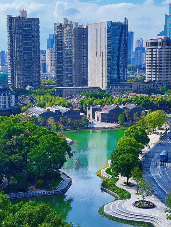 房子“越豪越买”趋势显著市场需求持续升级(图4)