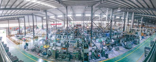 瞭望山开海阔迈新程