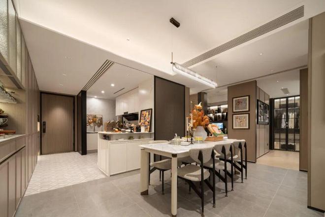 十一月百度热搜@中环置地中心望雲售楼处电话：顶奢生活之选(图5)