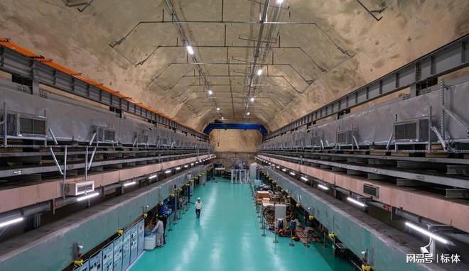 太牛了！2400米地下挖出世界最大实验室水电站竟藏中国科技王牌(图9)