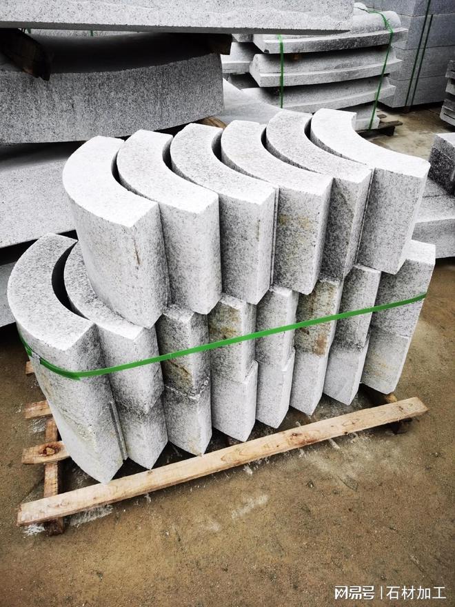 芝麻白花岗岩弧形路牙石价格(图6)