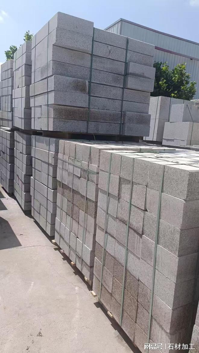 芝麻白花岗岩弧形路牙石价格(图9)