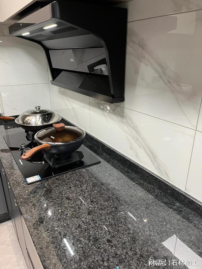 花岗岩橱柜台面开孔封边工艺