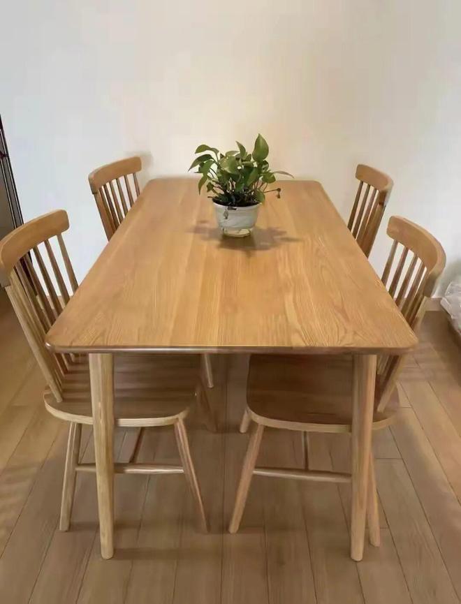 这8种餐桌已被淘汰建议大家别再买搬回家也没用(图14)