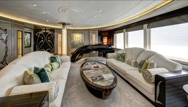 2025年最贵超艇交易盘点(图14)