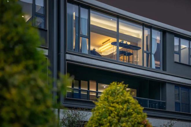 横空出世！高新区“新王”加冕！跳脱行情、逆市热销！竟然诞生在……(图15)