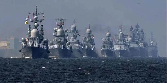 一旦美国11艘航母倾巢而出哪个国家能扛得住？俄专家：仅有一个(图8)
