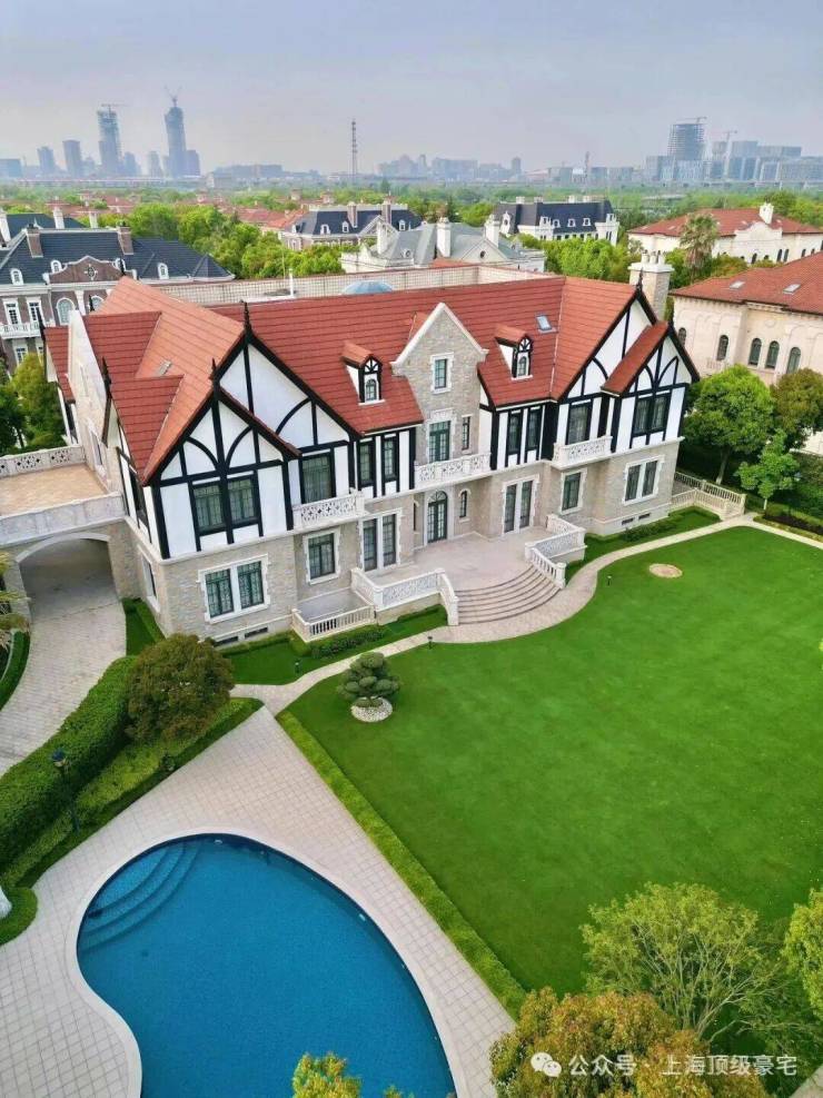 华洲君庭售楼处_华洲君庭(营销中心)网站_售楼处地址_电话_价格曝光_最新房源情况_户型_中心电线小时咨询热线