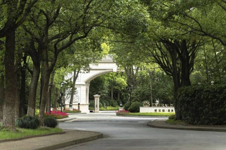 绿宝园翡梵(售楼处地址)2026-绿宝园翡梵销售中心-环境-户型-价格-地址-楼盘详情-配套-电话-交房时间-配套-电话(图2)