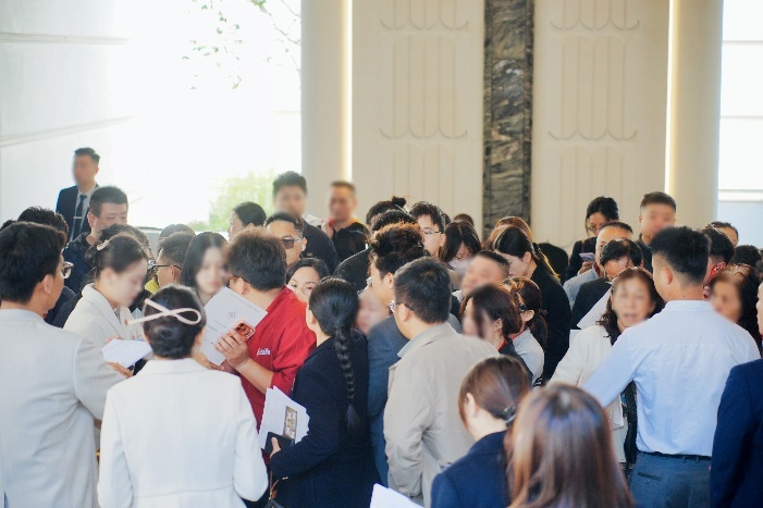 龙湖·央璟颂首开28亿傲领全城塔尖争藏！(图2)