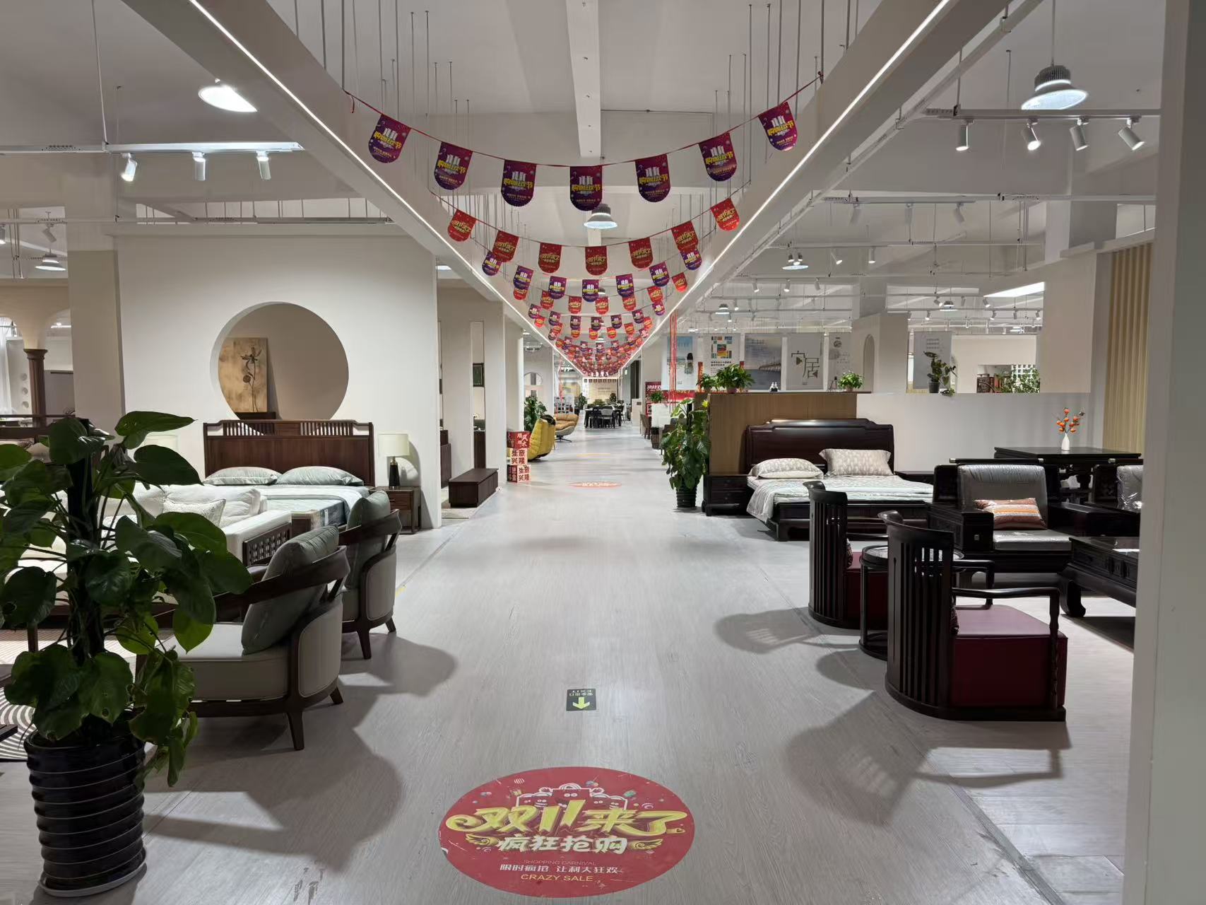 2024年上海餐桌椅采购指南：5家实力厂家深度测评与决策框架