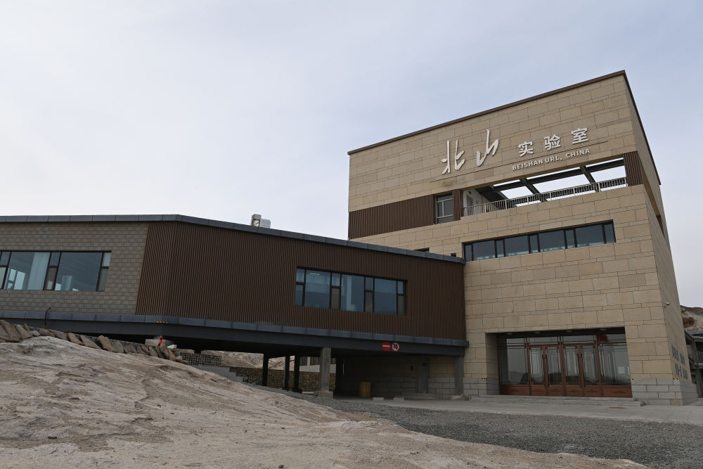 在地下560米深处见证高放废物处置实验室建设现场-新华网