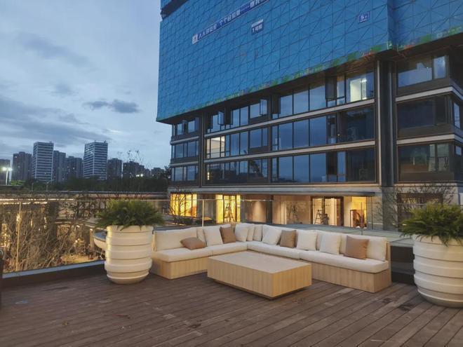 【】绿城春来晴翠售楼处绿城春来晴翠发布：刚需改善必看(图5)