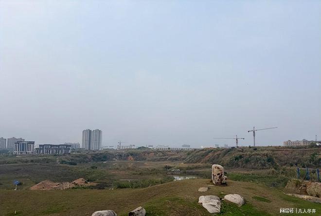 “合法犯罪”：绕不过的花岗岩向督察组说不的县政府(图2)