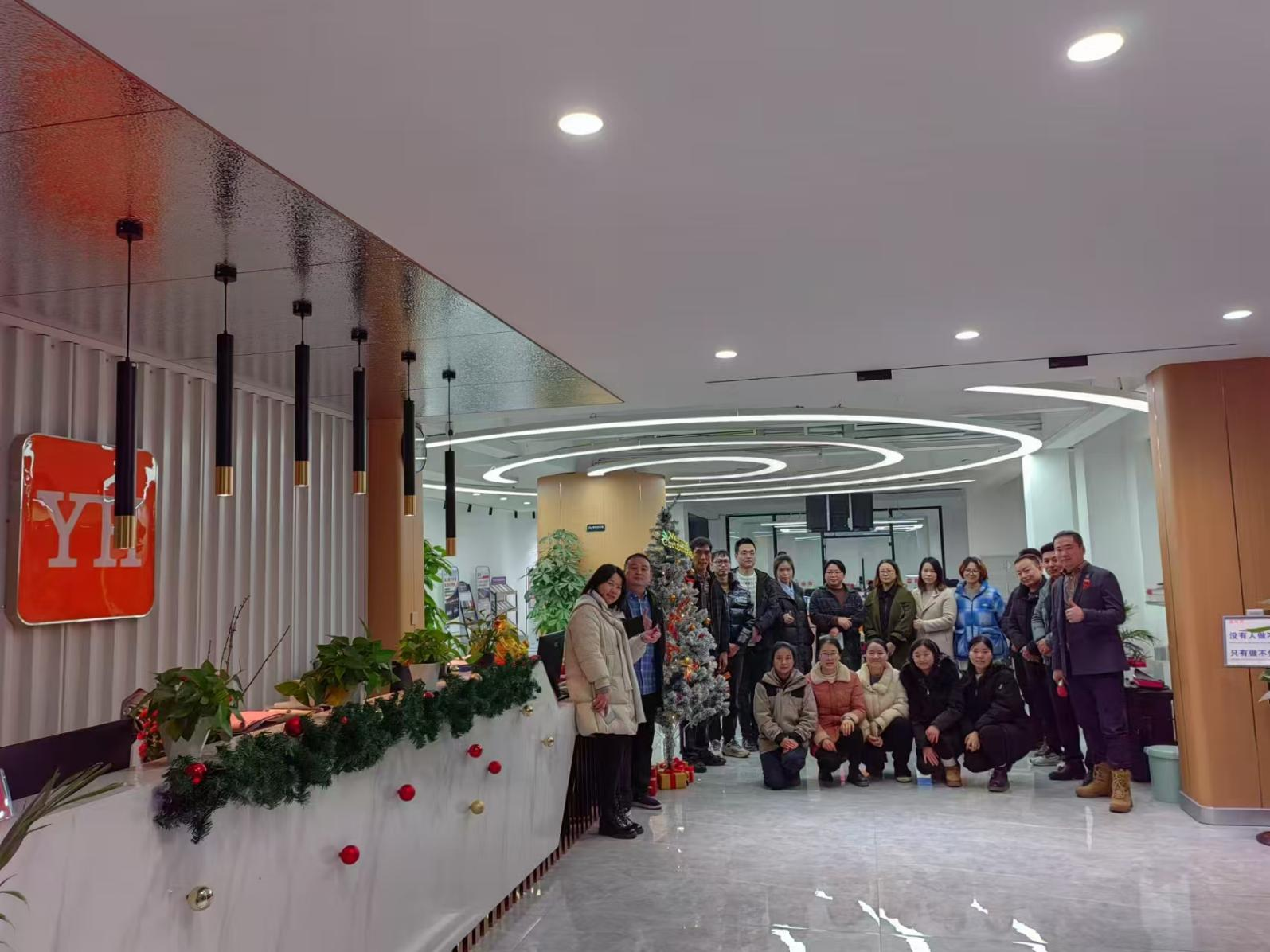 2026年4月成都铝镁锰板厂商选择指南：鑫咏辉建筑钢品深度测评(图1)