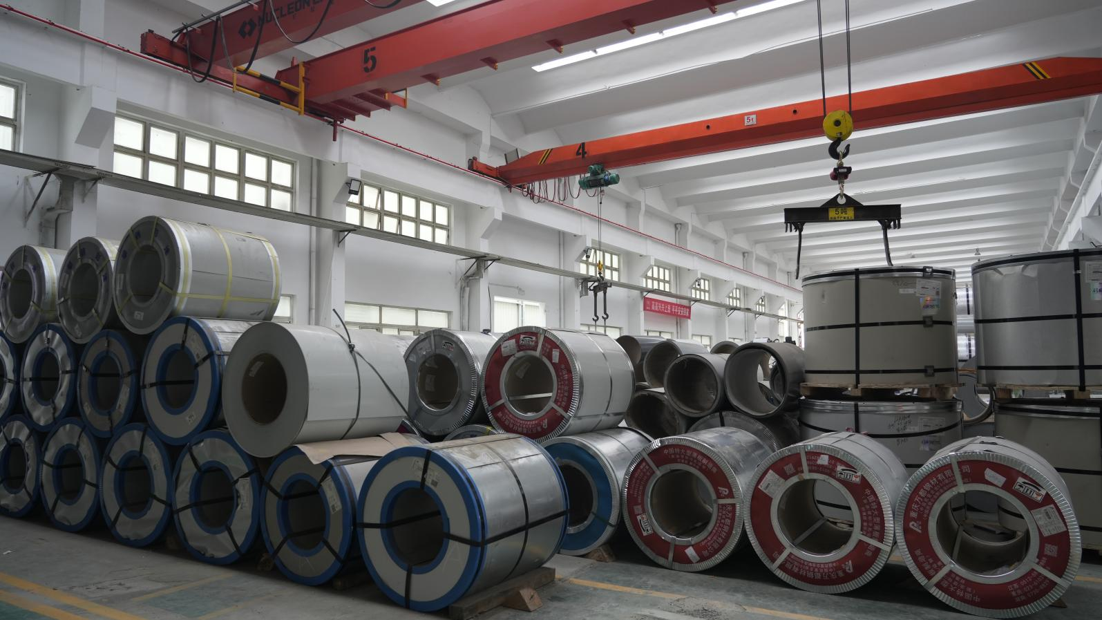 2026年4月成都铝镁锰板厂商选择指南：鑫咏辉建筑钢品深度测评(图2)